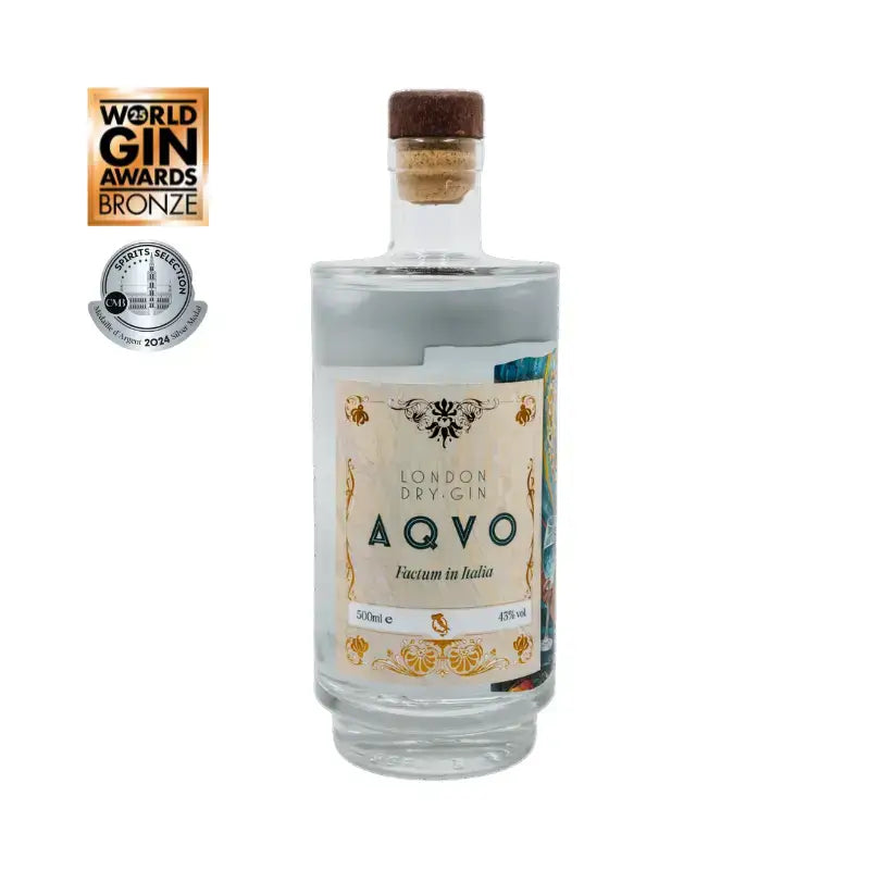 Bottiglia di AQVO London Dry Gin premiato con Medaglia di Bronzo ai World Gin Awards 2025 e Medaglia d'Argento al CMB Spirits Selection 2024