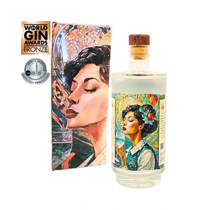 AQVO Gin - London Dry Gin - Box - 500ml - World Gin Awards - CMB Spirits Selection 2024