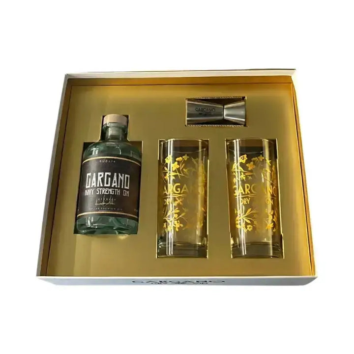 Gargano Navy Strength Gin in box regalo con due bicchieri, confezione premium con gin artigianale ad alta gradazione.
